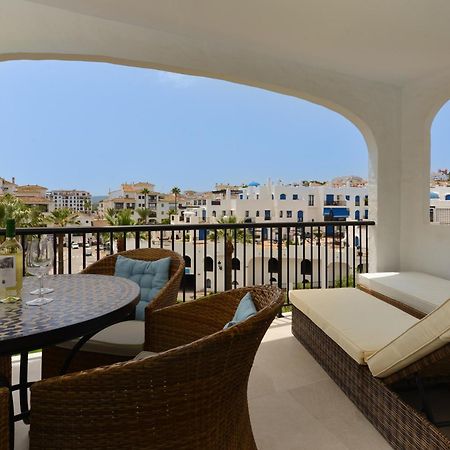 Duquesa Port Retreat Apartment Манилва Екстериор снимка