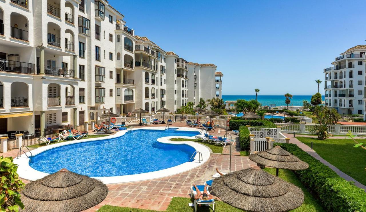 Duquesa Port Retreat Apartment Манилва Екстериор снимка