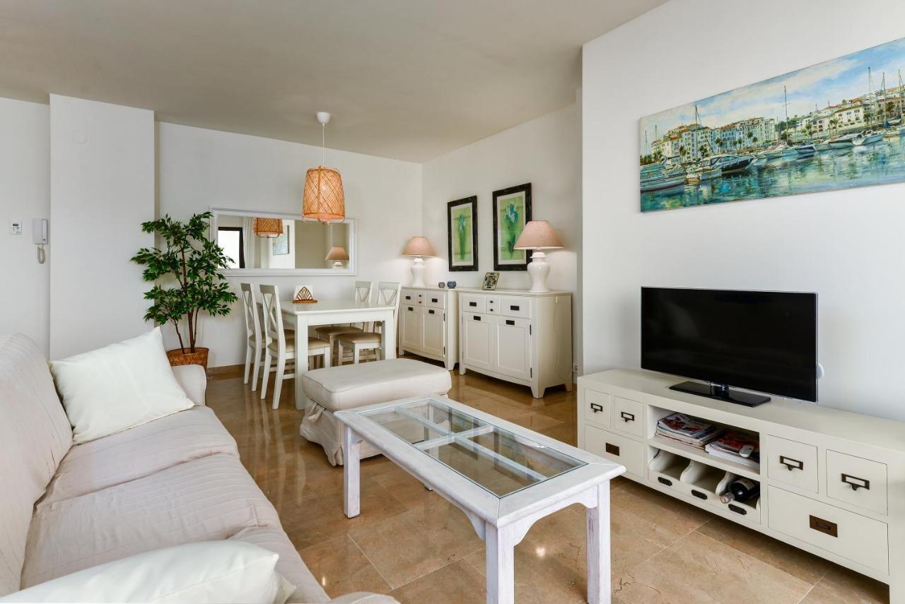 Duquesa Port Retreat Apartment Манилва Екстериор снимка