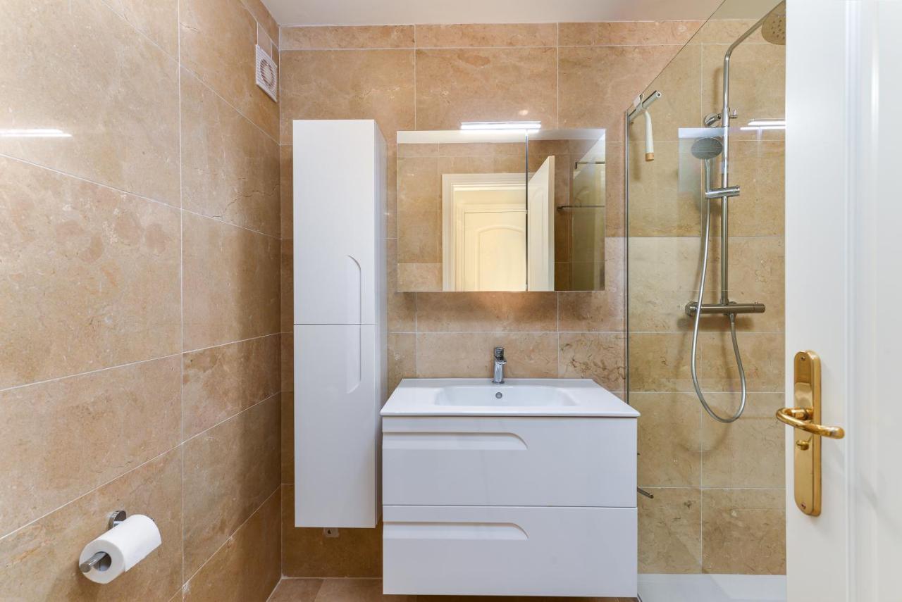 Duquesa Port Retreat Apartment Манилва Екстериор снимка