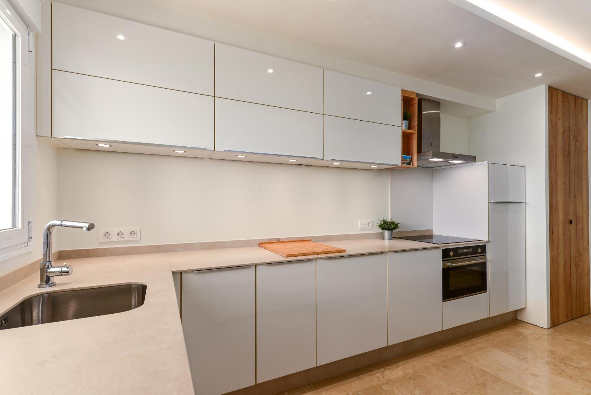 Duquesa Port Retreat Apartment Манилва Екстериор снимка